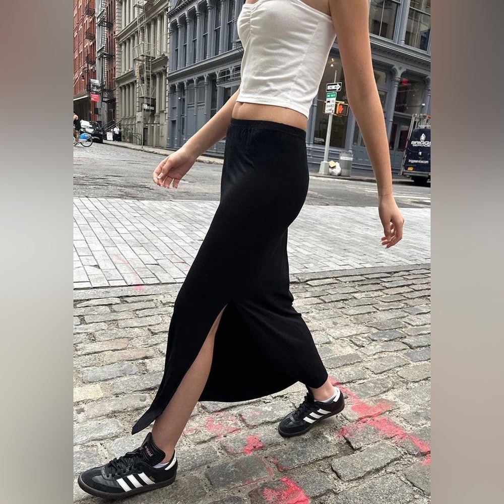 Brandy Melville Josie Black Skirt